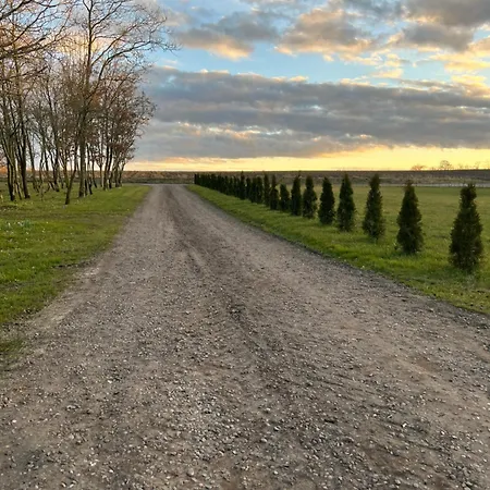 3 Km To Legoland Апартаменты Биллунн