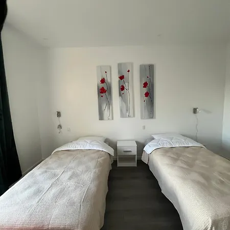 Family Retreat Near Billund- Legoland&Lego House&Lalandia-Spacious Family Apartment 3 בילונד
